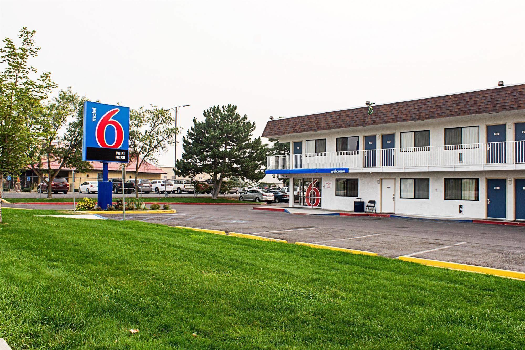 Motel 6-Kalispell, Mt Екстер'єр фото